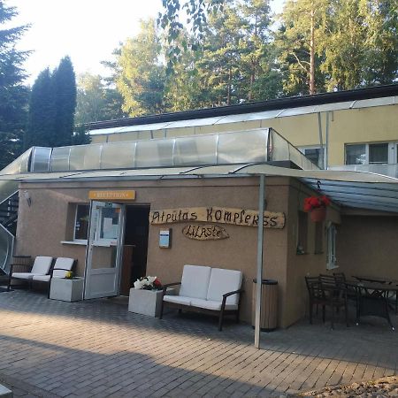 Atputas Komplekss Lilaste Buitenkant foto