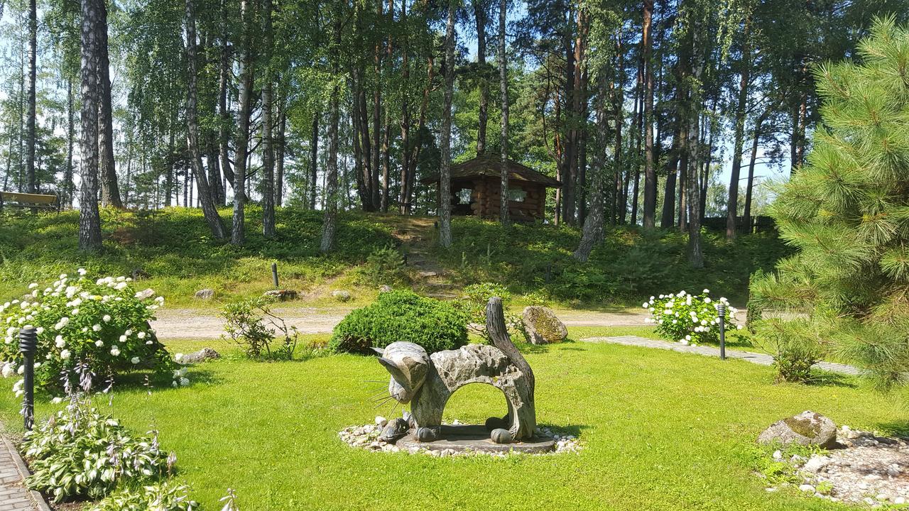 Atputas Komplekss Lilaste Buitenkant foto