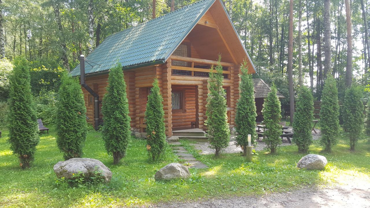 Atputas Komplekss Lilaste Buitenkant foto
